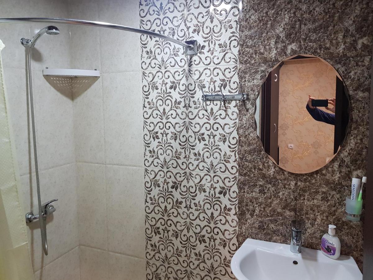 Luxury Apartment-3 In The Center Of Yerevan, Safaryans Family Luaran gambar
