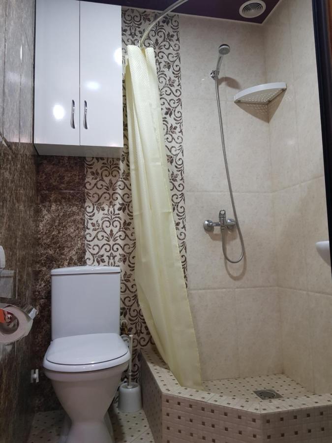 Luxury Apartment-3 In The Center Of Yerevan, Safaryans Family Luaran gambar